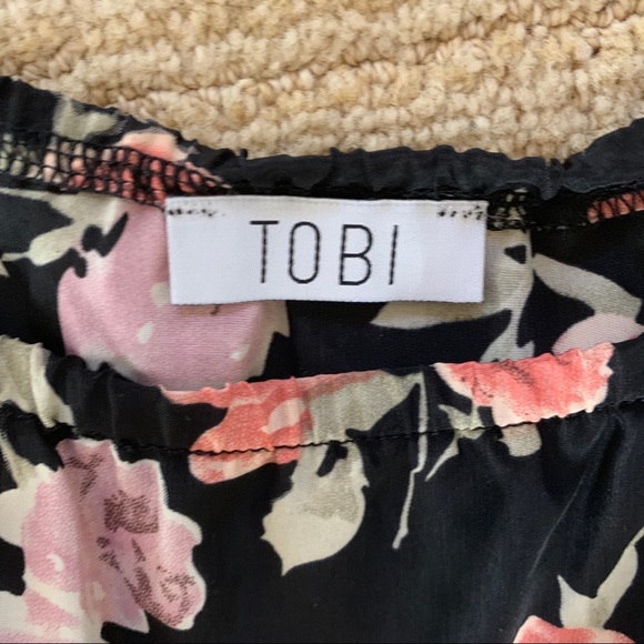 Floral TOBI Romper - Picture 2 of 2